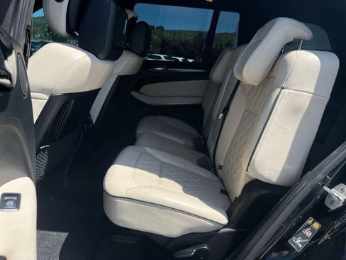 Used 2016 Mercedes-Benz GL 550 4MATIC image 16