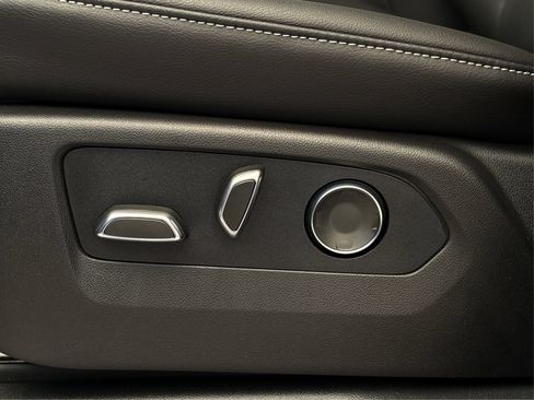 New 2026 Cadillac Escalade ESV 4WD image 31