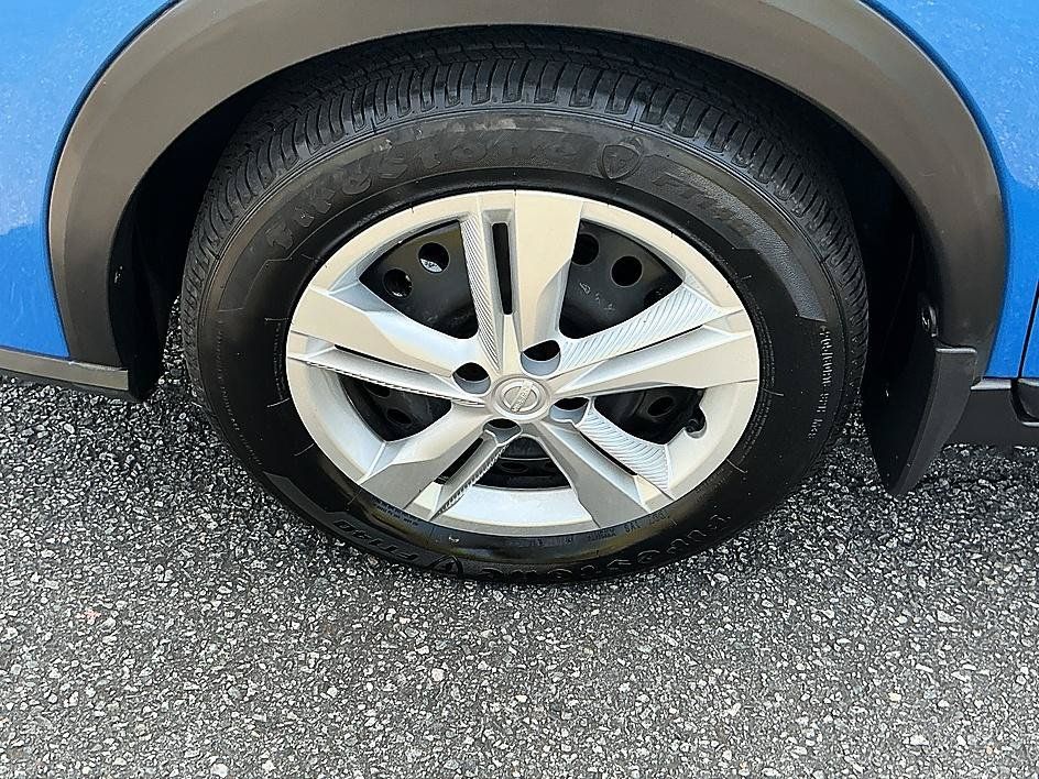 Certified 2025 Nissan Kicks Play S FWD image 8