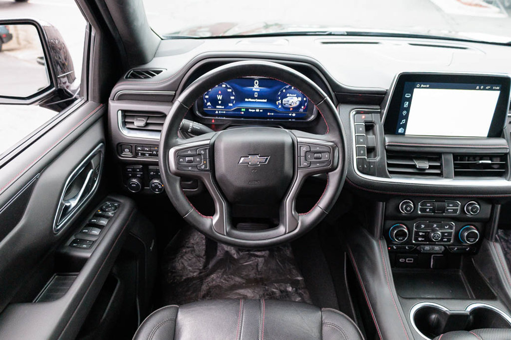 Used 2023 Chevrolet Suburban RST w/ Luxury Package AWD/4WD image 2