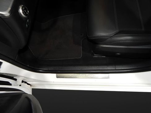 Used 2024 Mercedes-Benz C 300 4MATIC Sedan image 14