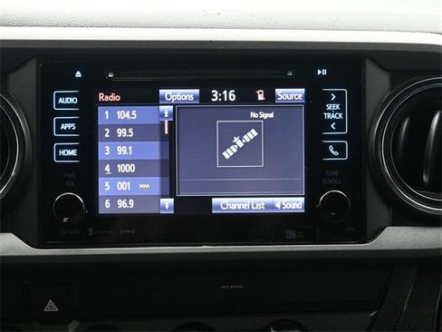 Used 2019 Toyota Tacoma TRD Sport image 21