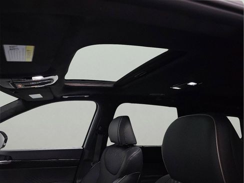 Used 2024 Hyundai Palisade Calligraphy image 11