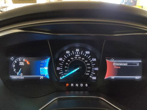 Used 2017 Ford Fusion SE w/ Fusion SE Technology Package image 23