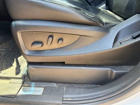 Used 2019 Chevrolet Suburban LT w/ LT Signature Package RWD image 24