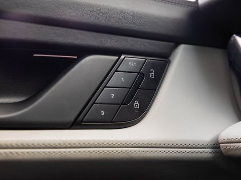 Certified 2022 Porsche Taycan 4S image 19