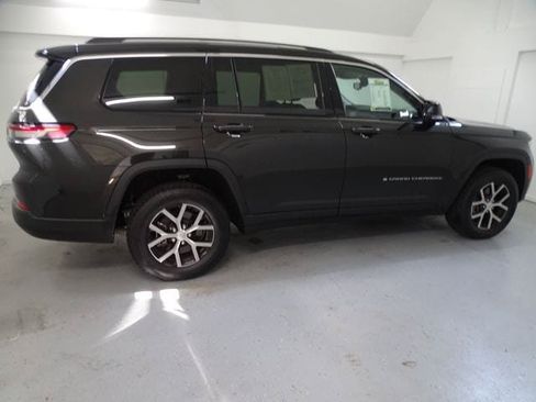 Certified 2023 Jeep Grand Cherokee L Limited AWD/4WD image 24