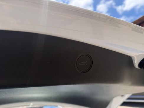 Used 2023 Tesla Model 3 Standard Range RWD image 18