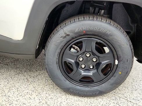 Used 2021 Jeep Renegade Sport AWD/4WD image 9