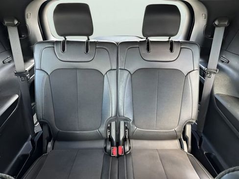 Used 2023 Jeep Grand Cherokee L Laredo image 35