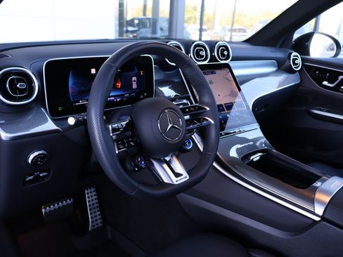 Used 2026 Mercedes-Benz GLC 43 AMG 4MATIC image 12