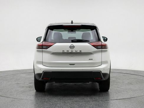 Used 2025 Nissan Rogue SV image 7