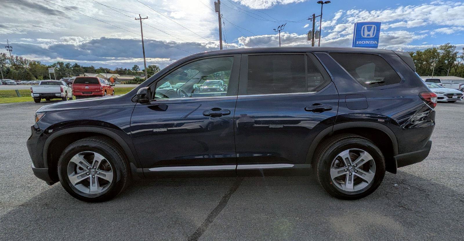 Certified 2024 Honda Pilot EX-L image 5