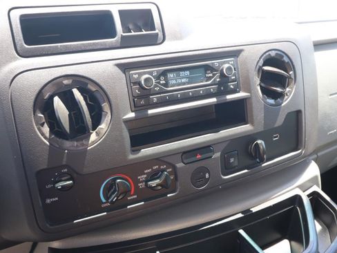 Used 2024 Ford E-350 and Econoline 350 Super Duty w/ Power Windows & Locks Group image 19