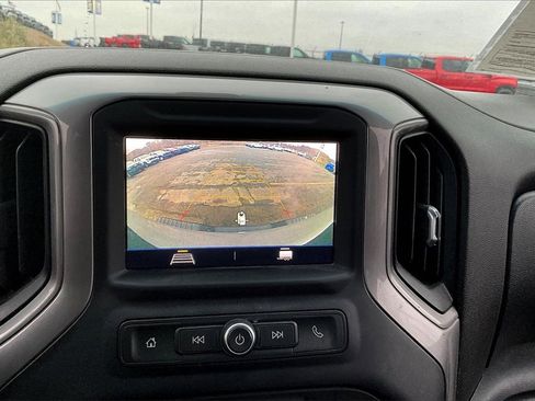 Used 2021 Chevrolet Silverado 2500 Custom w/ Custom Value Package image 15