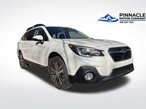Used 2019 Subaru Outback 2.5i Limited image 1