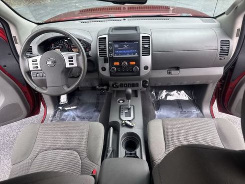Used 2020 Nissan Frontier SV AWD/4WD image 9