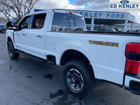 Used 2024 Ford F350 Platinum w/ Tremor Off-Road Package image 40