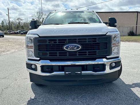 New 2026 Ford F250 XL w/ XL Chrome Package AWD/4WD image 5