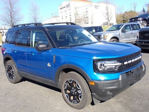 Used 2025 Ford Bronco Sport Outer Banks w/ Outer Banks Tech Package+ image 3