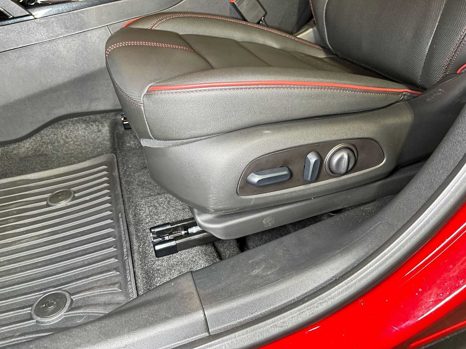 Used 2026 Chevrolet TrailBlazer RS w/ Convenience Package AWD/4WD image 26