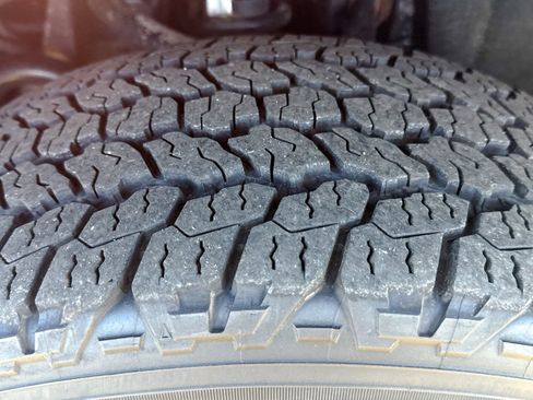 Certified 2022 Chevrolet Colorado Z71 w/ Safety Package image 12