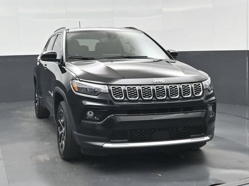Used 2024 Jeep Compass Limited AWD/4WD image 34
