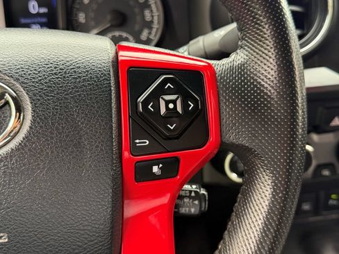Used 2019 Toyota Tacoma TRD Sport w/ Technology Package AWD/4WD image 29