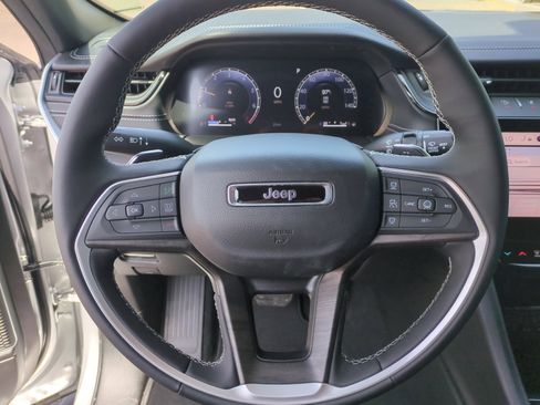 New 2026 Jeep Grand Cherokee Limited AWD/4WD image 9