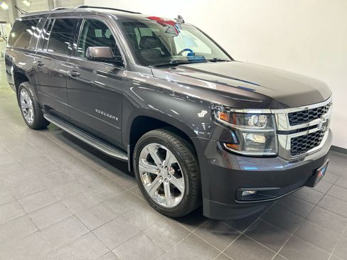 Used 2018 Chevrolet Suburban LT AWD/4WD image 2