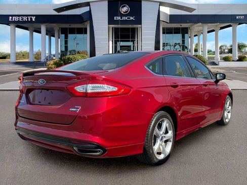 Used 2016 Ford Fusion SE AWD/4WD image 2