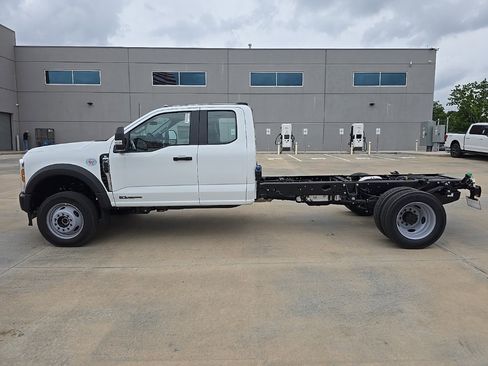 New 2025 Ford F550 XL image 9