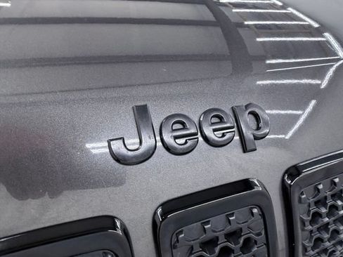 Used 2023 Jeep Cherokee Altitude Lux AWD/4WD image 12
