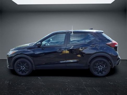 Certified 2025 Nissan Kicks Play S FWD image 6