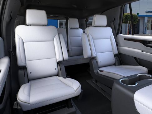 New 2026 Chevrolet Tahoe Premier w/ Sun And Tow Package AWD/4WD image 18