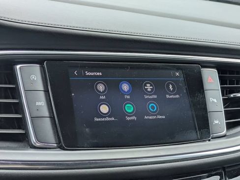 Used 2023 Buick Enclave Avenir AWD/4WD image 22