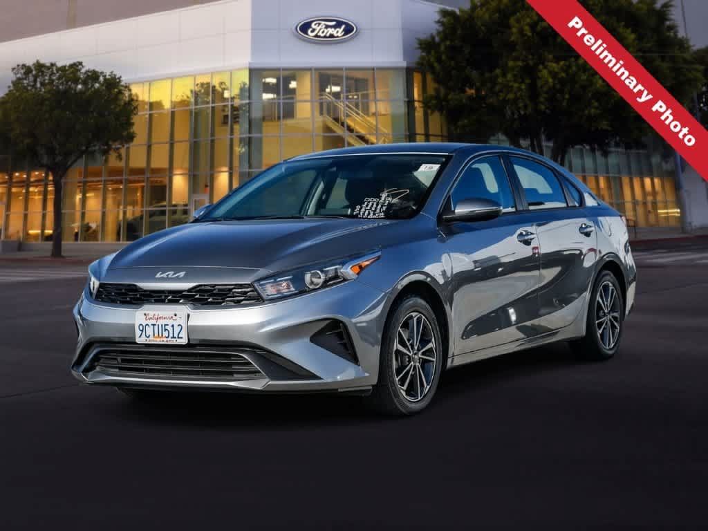 Used 2023 Kia Forte LXS w/ LXS Technology Package FWD image 1