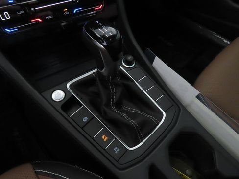 New 2026 Volkswagen Jetta SEL FWD image 15