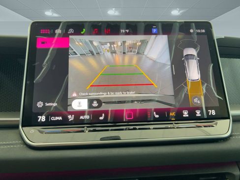 New 2026 Volkswagen Tiguan SE R-Line image 25