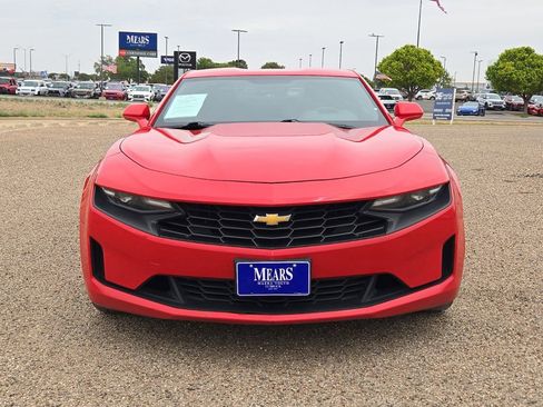 Used 2022 Chevrolet Camaro LT RWD image 8