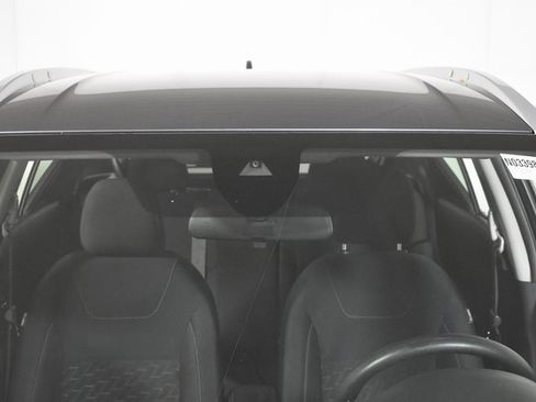 Certified 2022 Nissan Kicks SV image 32