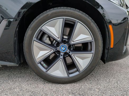 Used 2023 BMW i4 eDrive35 w/ Premium Package RWD image 15