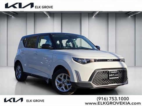 New 2025 Kia Soul S image 1