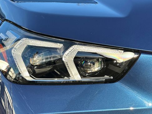 Used 2023 BMW X1 xDrive28i image 10