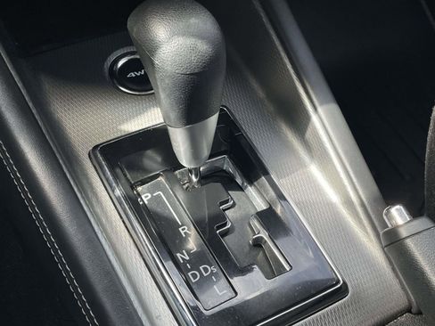 Used 2021 Mitsubishi Outlander Sport ES image 36