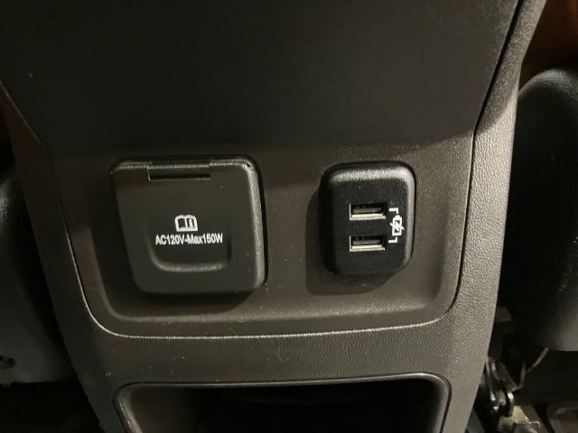 Used 2017 GMC Acadia SLT AWD/4WD image 57
