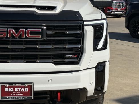 New 2026 GMC Sierra 2500 AT4 w/ AT4 Premium Plus Package image 9