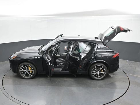 Used 2023 Maserati Grecale Modena AWD/4WD image 51