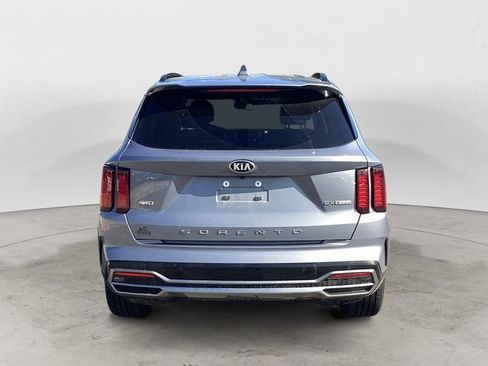 Used 2021 Kia Sorento EX image 4