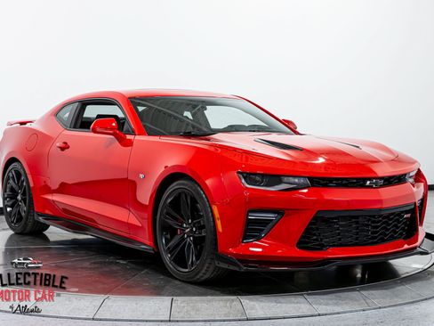 Used 2016 Chevrolet Camaro SS RWD image 27